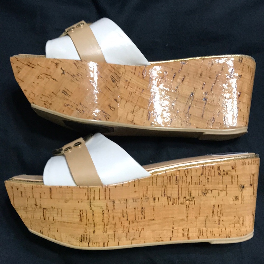 Lightly used Donald Pliner DMSX ** shoe sale ** - Picture 4 of 8